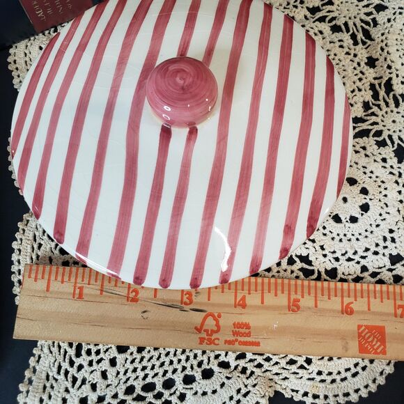 Vintage MCM Red and White Stripe Ceramic Lidded Dresser Jar Candy Dish - Picture 2 of 9